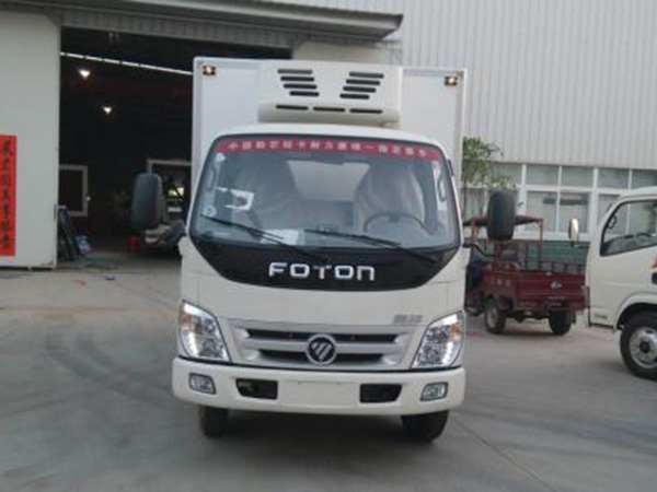 福田奧鈴6.1米貨廂冷藏車
