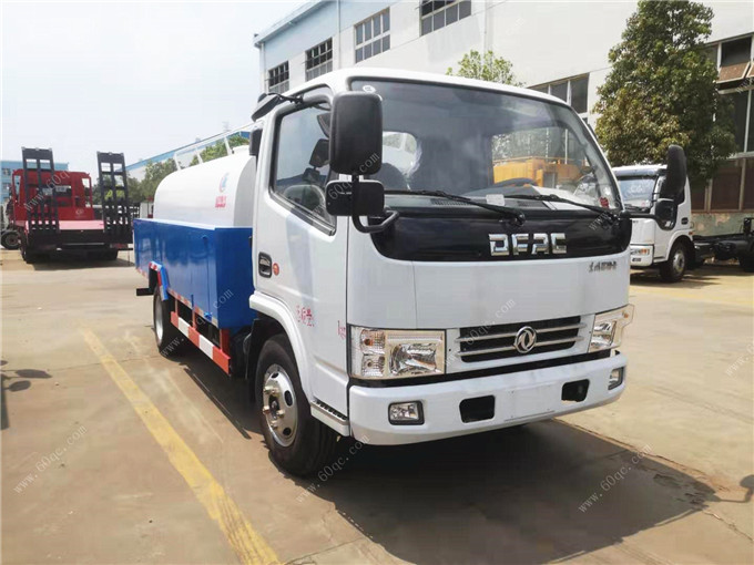 東風多利卡5噸高壓清洗車