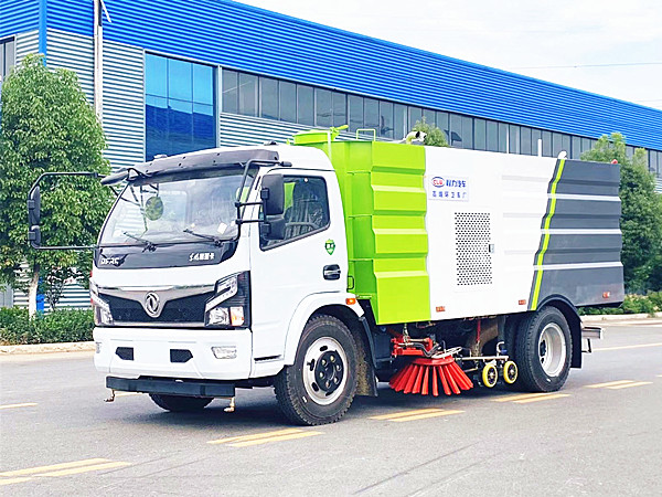 東風(fēng)福瑞卡8方洗掃車