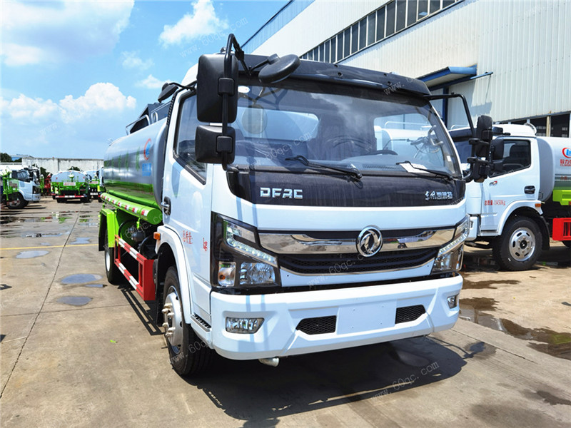 東風(fēng)凱普特K7灑水車(chē)